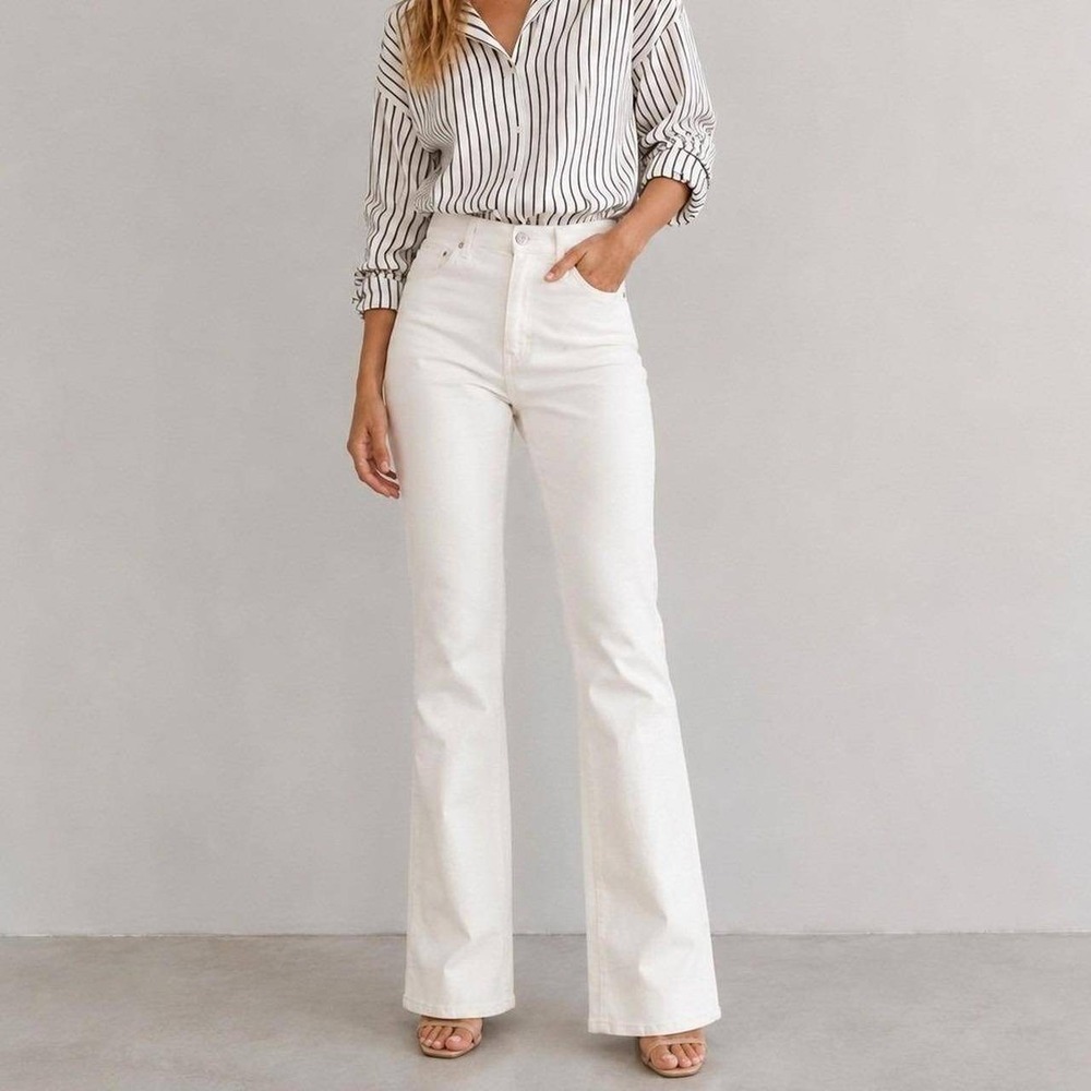 AYR The Pop High Rise Flare Jeans White Denim Women Size 29